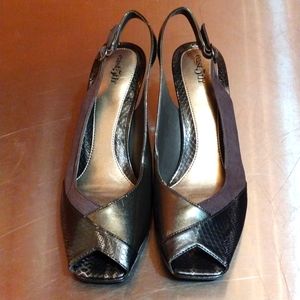 East 5th 3 inch heel  9m